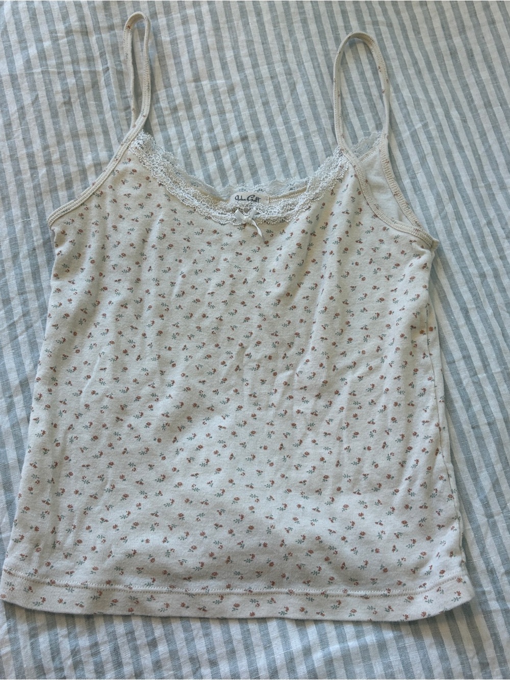 Brandy Melville Cream Floral Lace-Trim Cami Tank Top